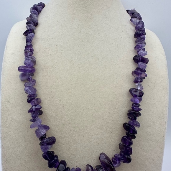 Amethyst Chips Beaded Necklace with Gold Tone Hardware - Picture 4 of 14